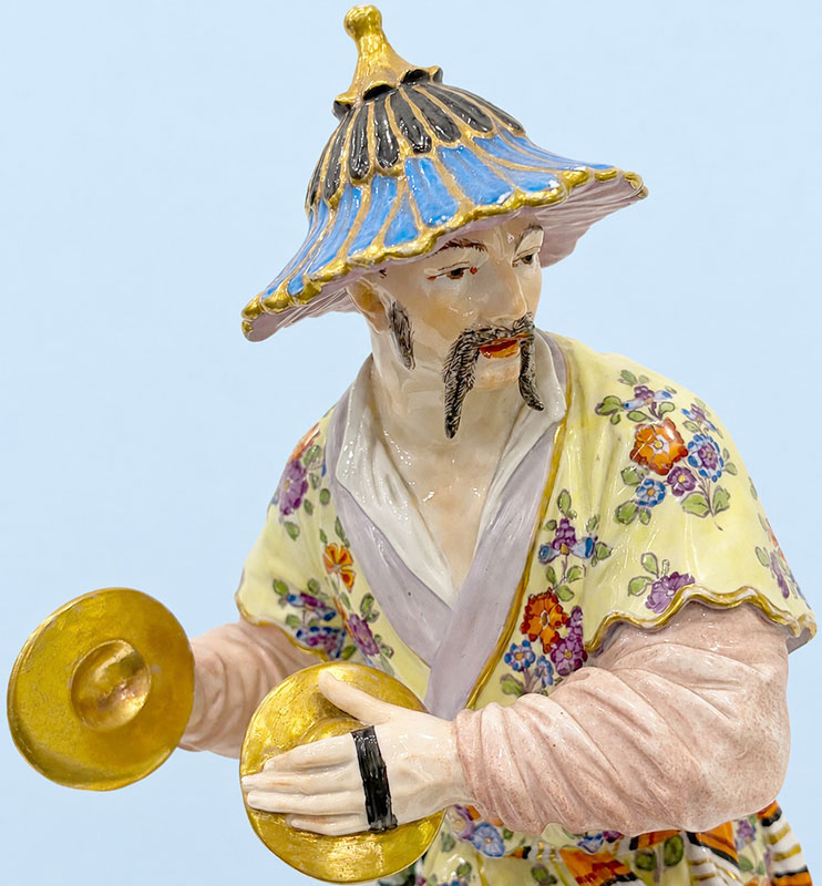 Antiques & Collectors