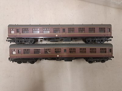 Lot 100 - Four Bachmann OO gauge passenger coaches, boxed, with two Mainline coaches