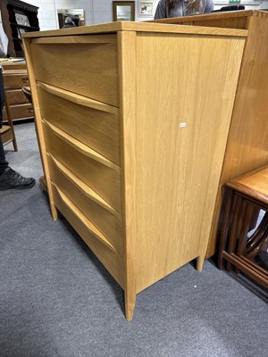 Lot 58 - Modern blonde oak chest of drawers, by Ercol