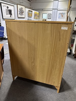 Lot 58 - Modern blonde oak chest of drawers, by Ercol