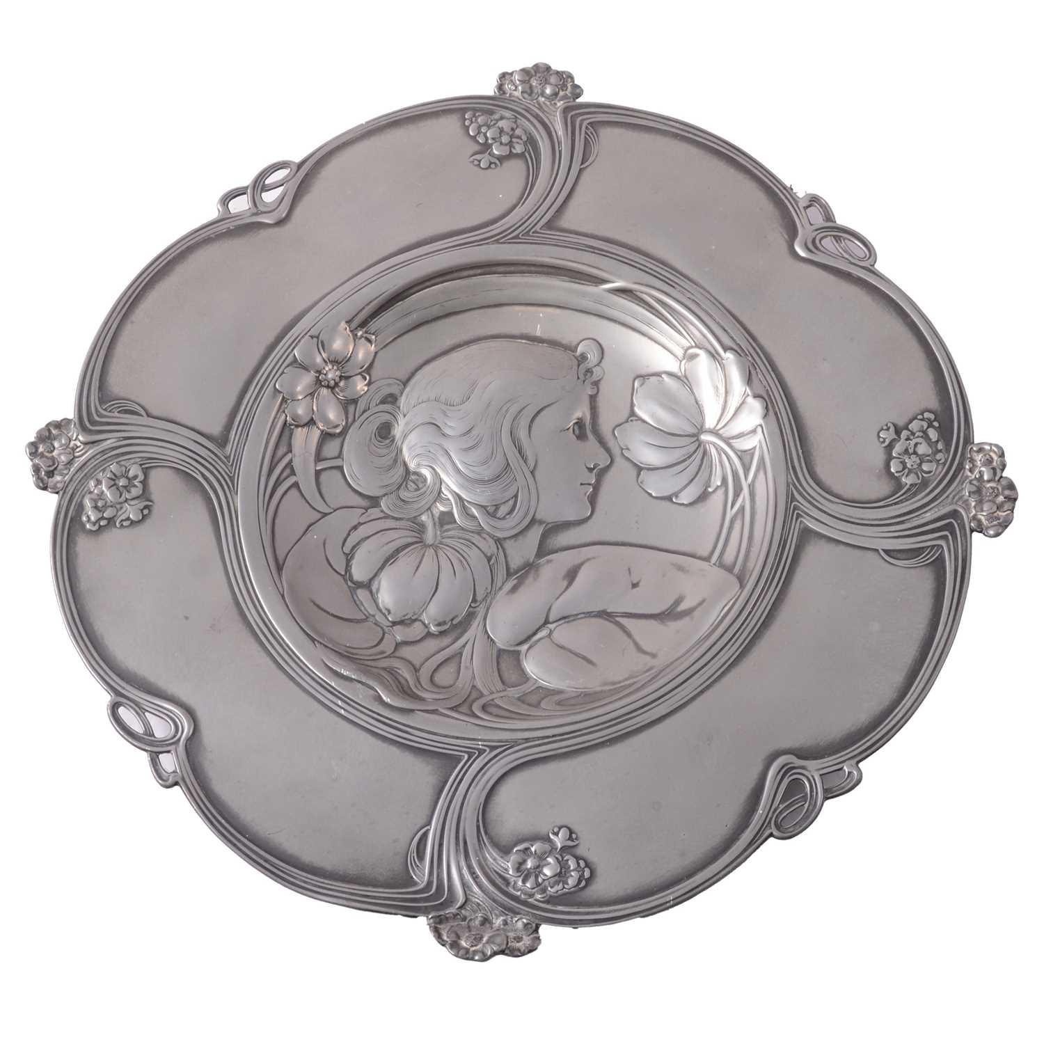 Lot 90 - WMF Art Nouveau pewter charger