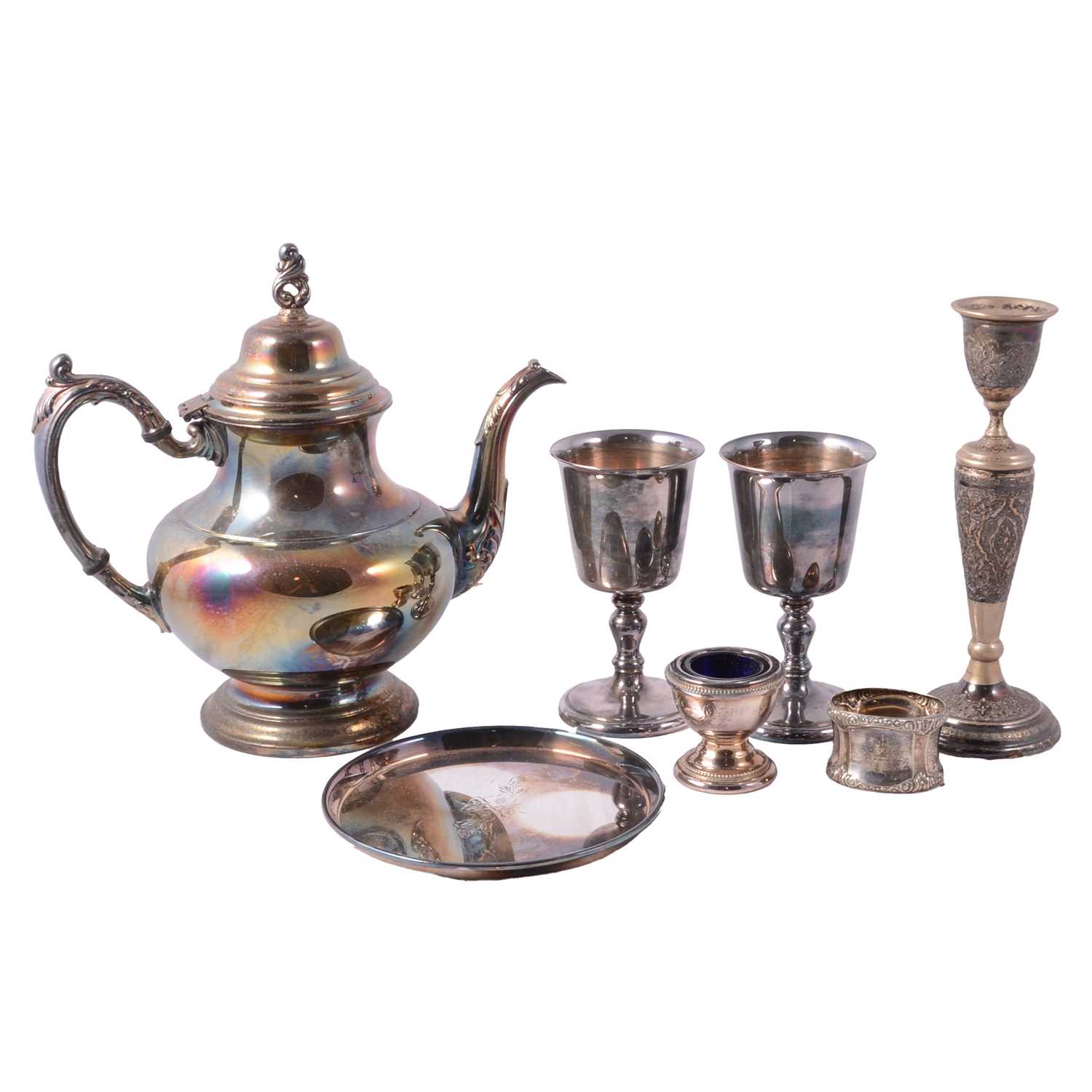 Lot 58 - Box of assorted silver-plated ware, and a small display case of souvenir teaspoons