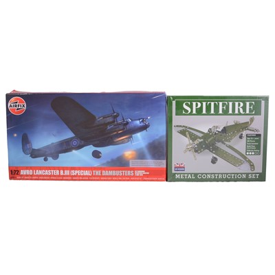 Lot 161 - Small quantity of Airfix and other model kits, boxed