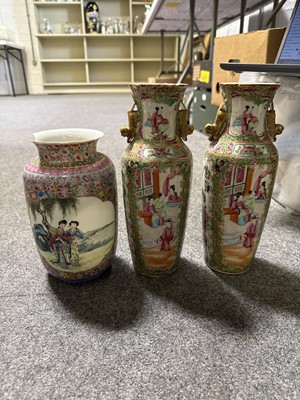Lot 40 - Collection of assorted Asian ceramics