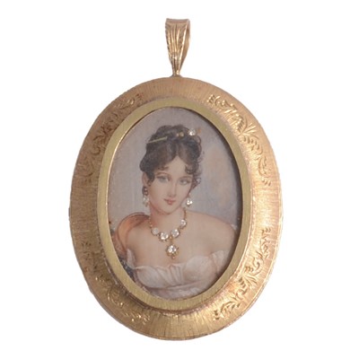 Lot 309 - An 18 carat yellow gold portrait brooch/pendant.