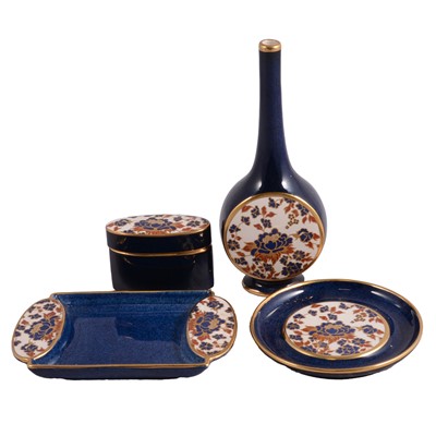 Lot 3 - Four pieces of Carlton Ware 'Imari' pottery