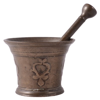 Lot 80 - Old bronze pestle and mortar