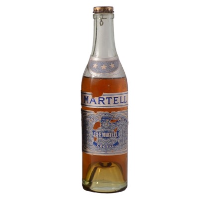 Lot 181 - Martell 3-Star Very Old Pale Cognac, 1940s bottling