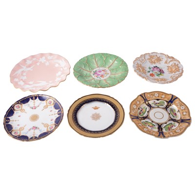 Lot 39 - Six decorative cabinet plates