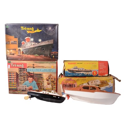 Lot 140 - Tri-ang Arkitex construction kit no. C, other Tri-ang boxed toys and Hornby