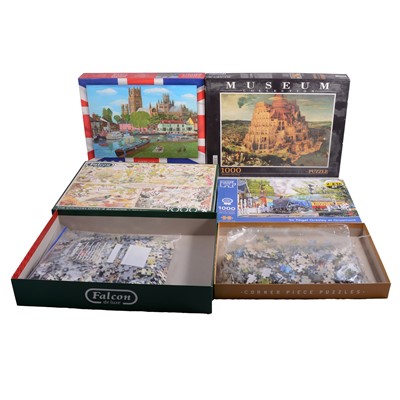 Lot 302 - Large collection of modern jigsaw puzzles, including Ravensburger