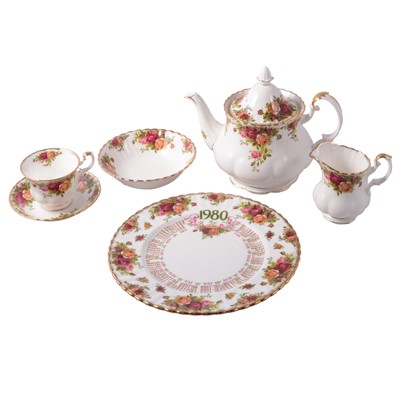 Lot 66 - Royal Albert, Old Country Roses, a tea and dinner service