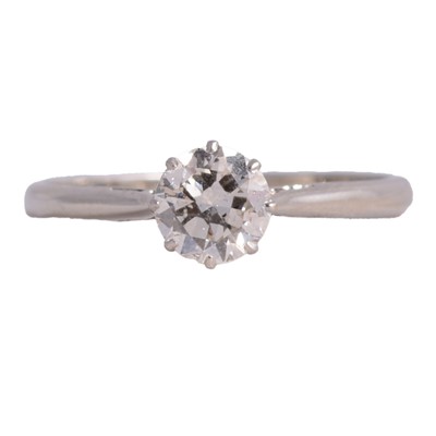 Lot 37 - A diamond solitaire ring.