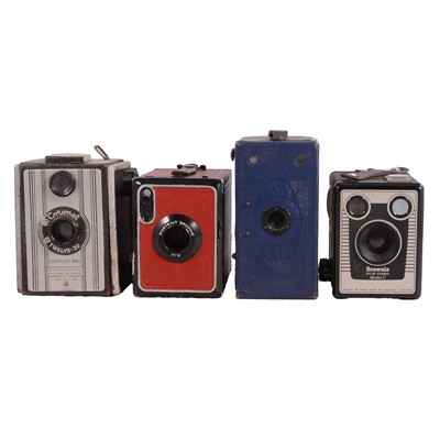 Lot 114 - A large collection of box cameras