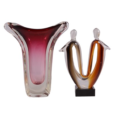 Lot 31 - Large Murano glass vase and a Murano model of two figures