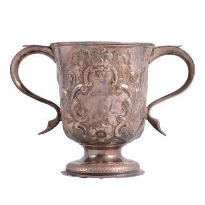 Lot 281 - Silver loving cup