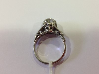 Lot 1 - A diamond solitaire ring.