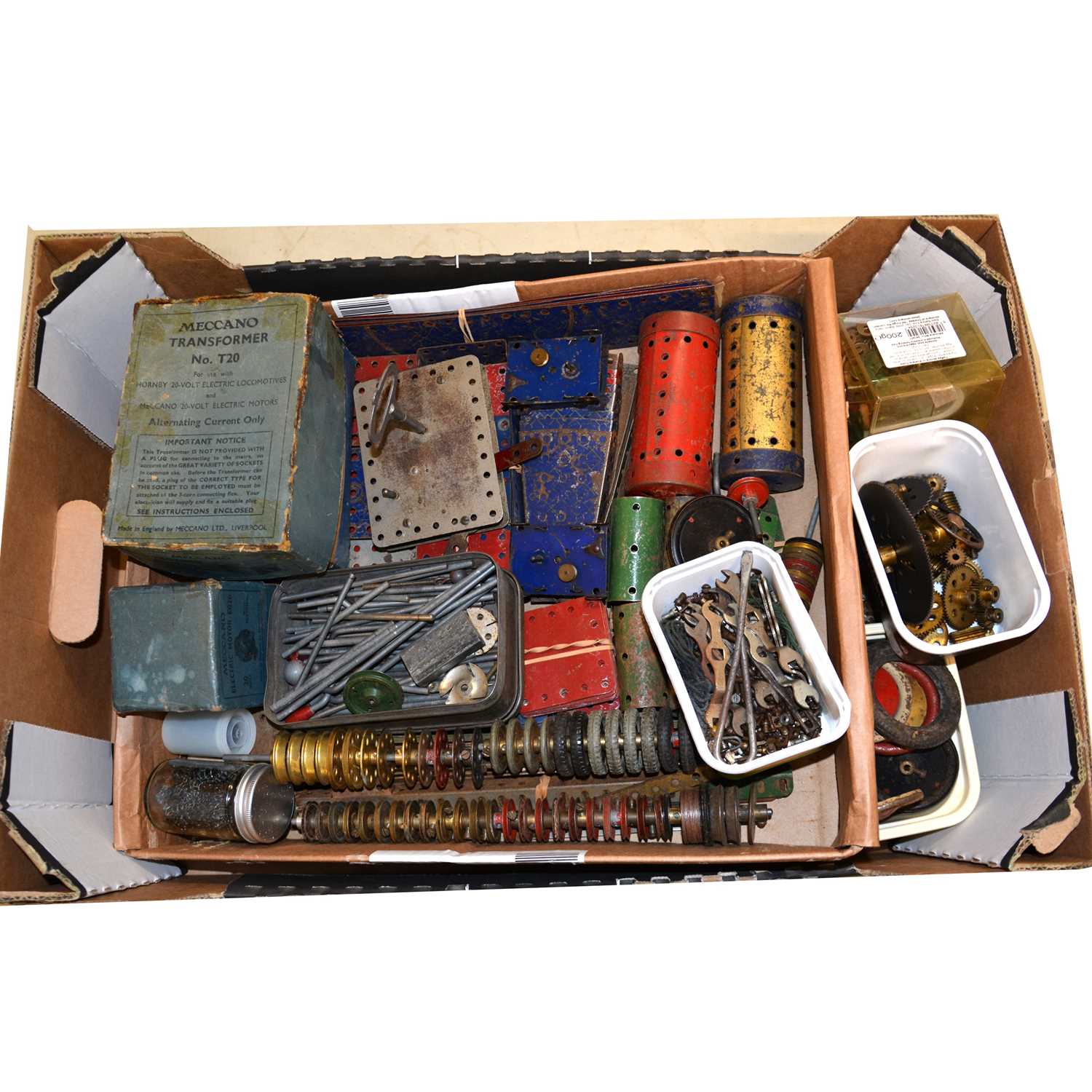 Lot 1050 - Meccano, one box of building parts .