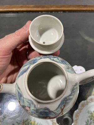 Lot 7 - Chinese porcelain teapot and a pair of miniature vases