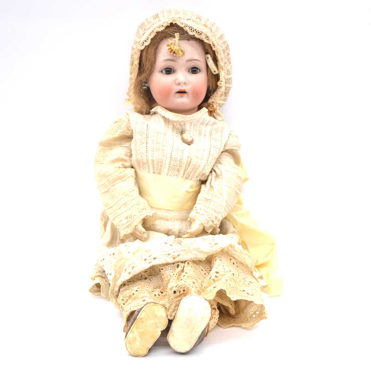 Lot 1002 - Simon & Halbig for Kammer & Reinhardt bisque head doll, head stamp 403