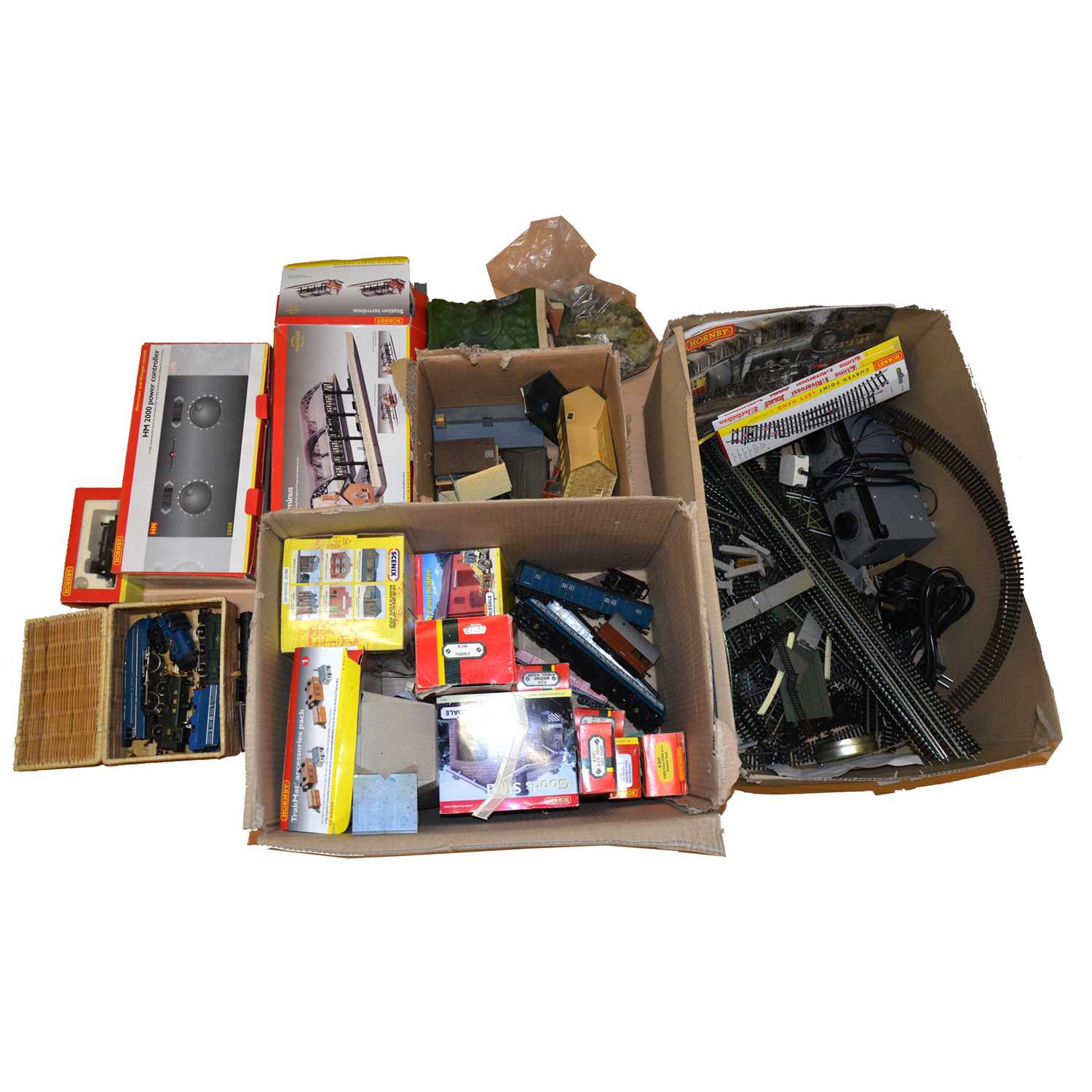 Lot 1033 - Hornby OO gauge model railway, a collection including seven locomotives etc