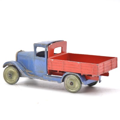 Lot 1059 - Dinky Toys pre-war ref 22c motor truck, 1st type