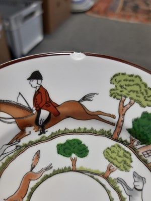 Lot 96 - Small quantity of Wedgwood 'Hunting Scenes' table and decorative ware