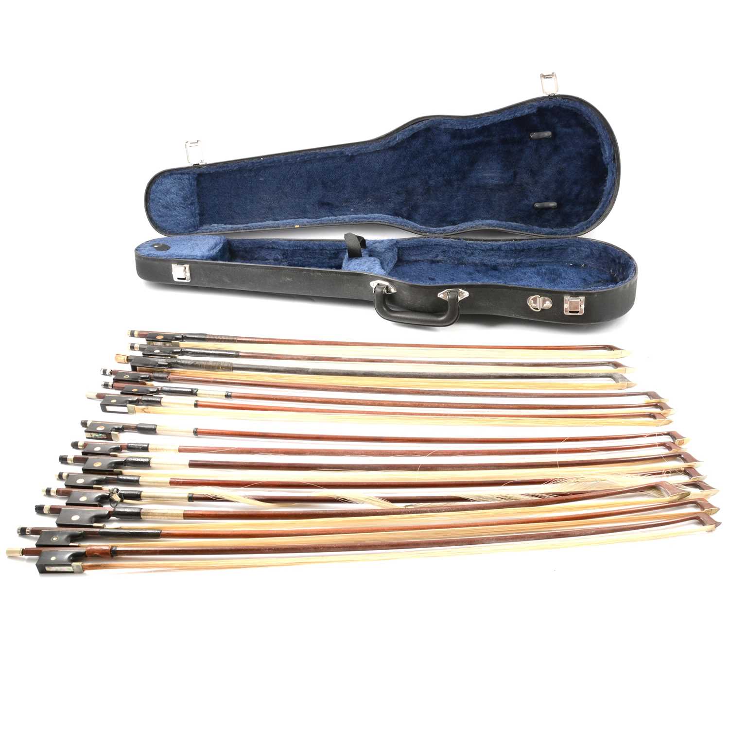 Lot 104 - Quantity of violin bows.