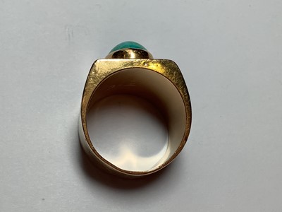 Lot 94 - A large turquoise dress ring.