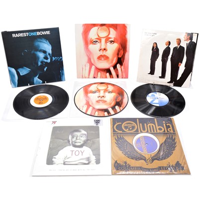 Lot 29 - Eight David Bowie 10" single and EP vinyl records