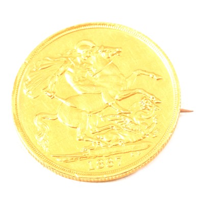 Lot 130 - A Gold Double Sovereign brooch.