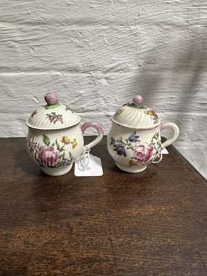 Lot 15 - Pair of Mennecy porcelain custard cups (or pot à jus).