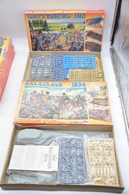 Lot 88 - Eight ESCI 1/72 scale model dioramas, boxed