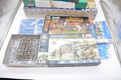 Lot 75 - Six 1/72 scale model dioramas and figure sets, boxed