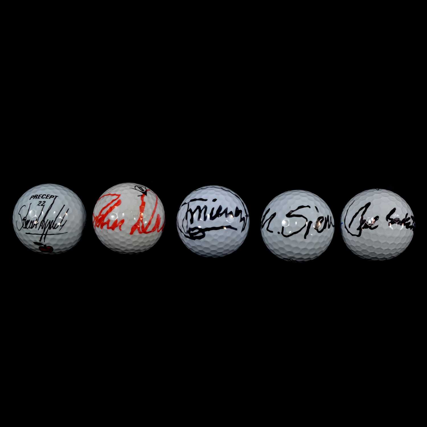 Lot 64 - Golf memorabilia: large collection of signed golf balls